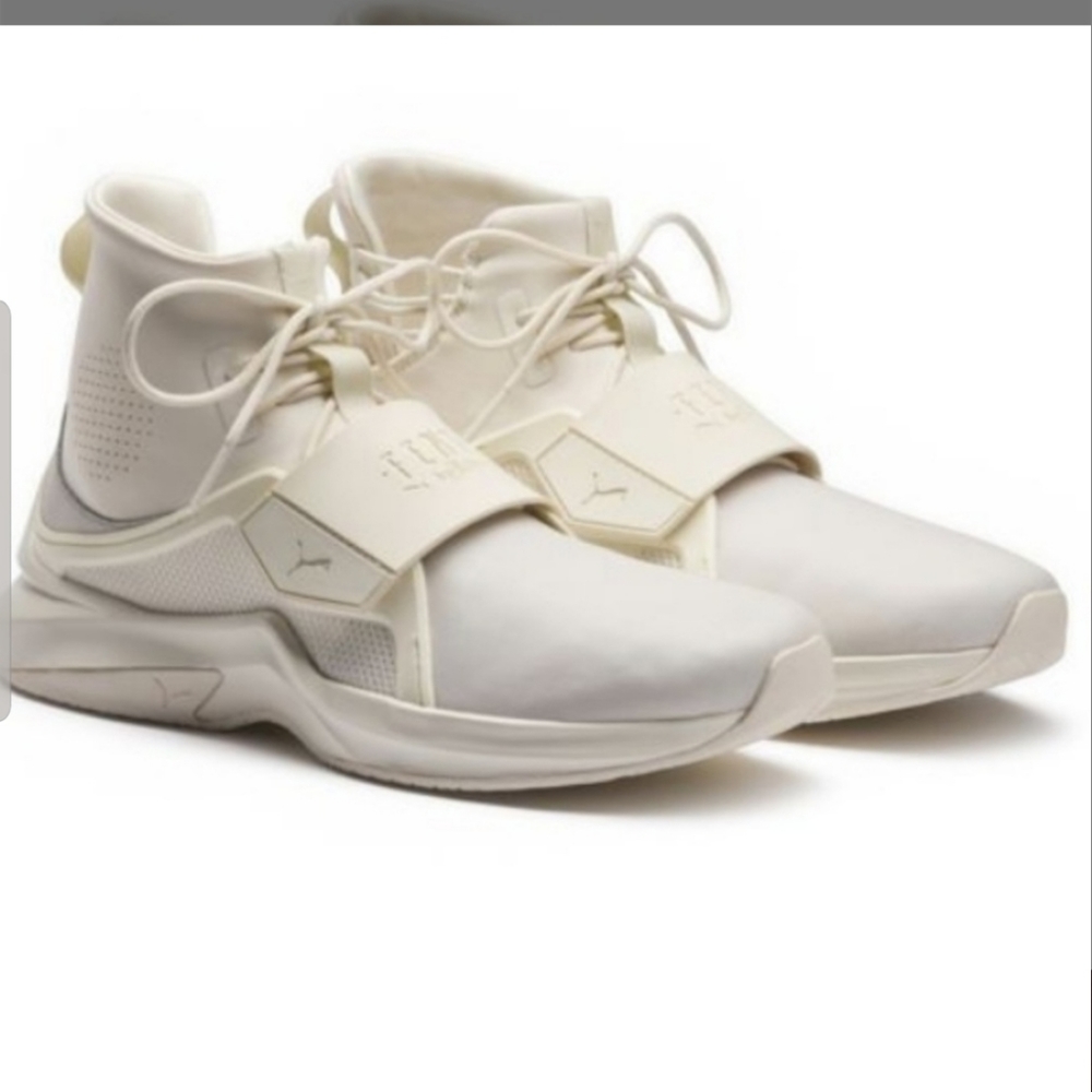🆕️👟fenty sneakers